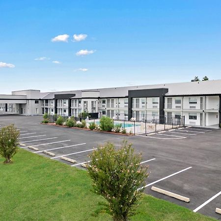 Baymont By Wyndham Beaumont Hotel Buitenkant foto
