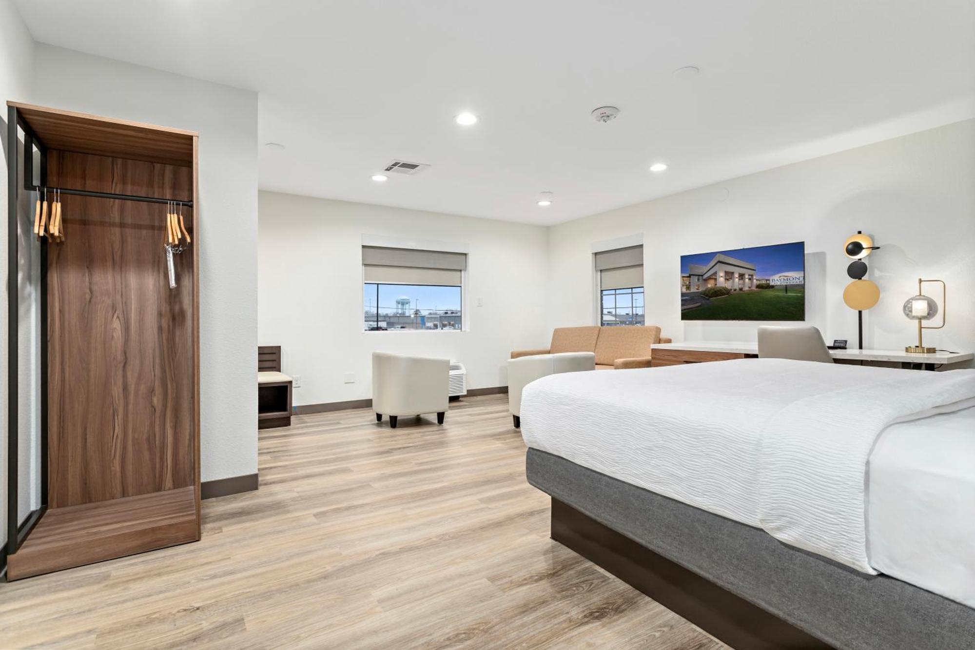 Baymont By Wyndham Beaumont Hotel Buitenkant foto