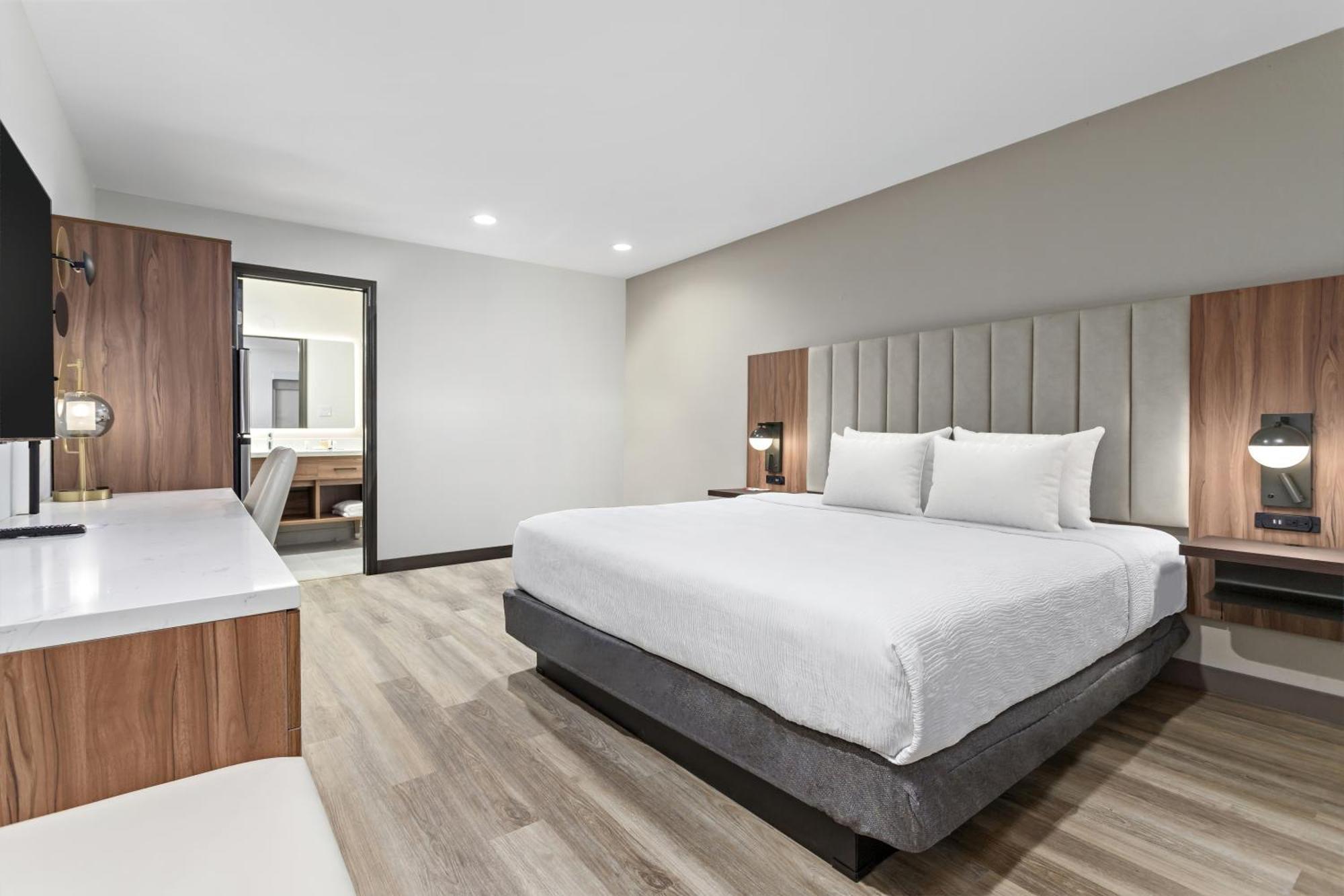 Baymont By Wyndham Beaumont Hotel Buitenkant foto